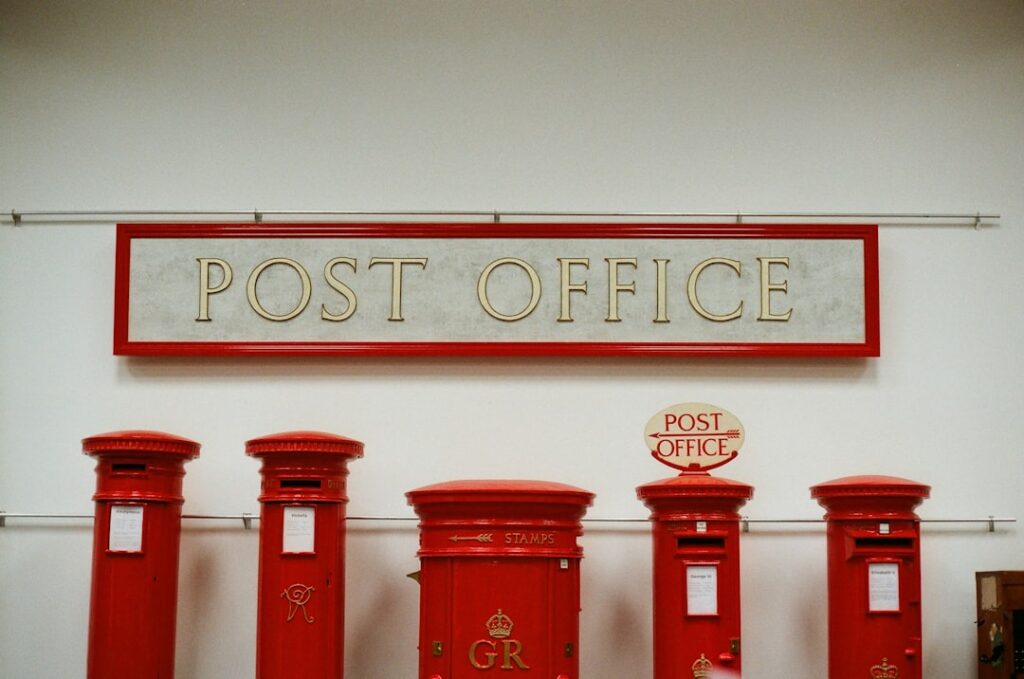 Photo Postal services digitalization
